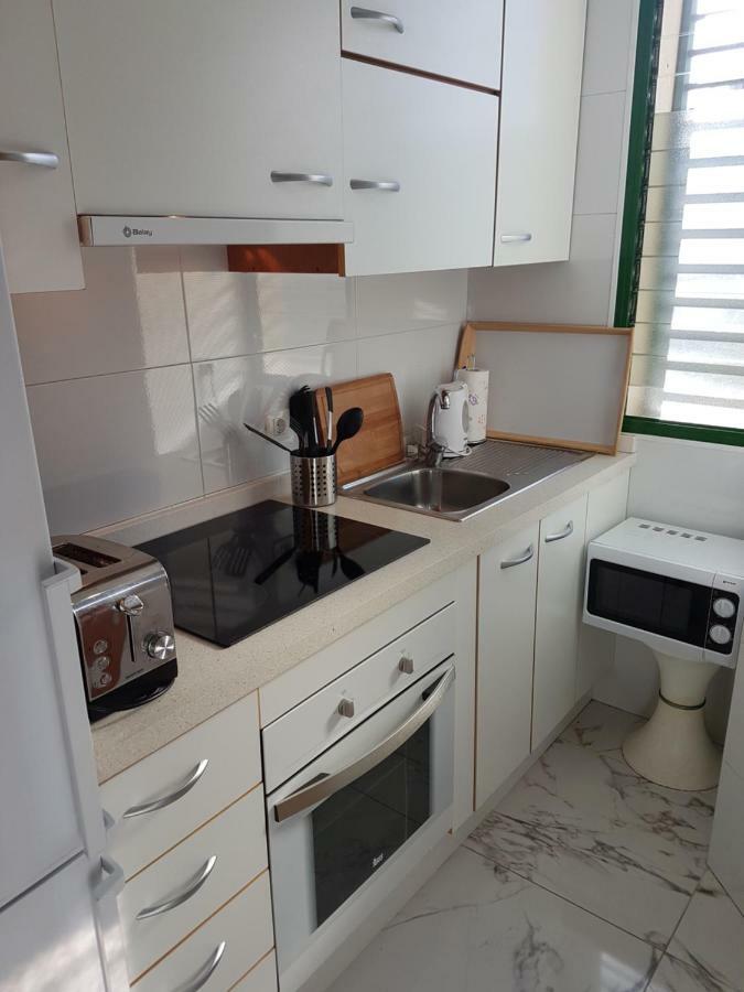 Apartment Casa Palmera Only 150 Meters To The Beach, Heated Pool, Wifi, Sat-Tv, Balcony With Poolview Arona  Exterior photo